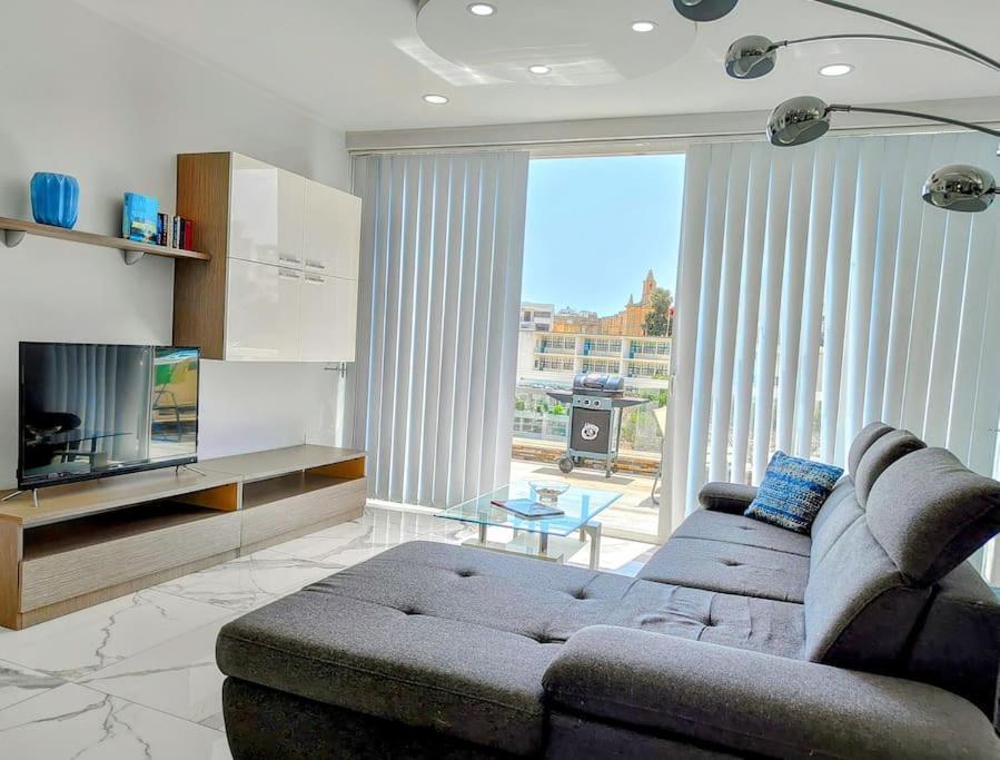 'Home Away From Home' By The Sea Saint Julian's ภายนอก รูปภาพ